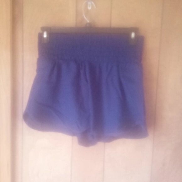 Women's Navy Blue elastic waist pull on Shorts Size L - Picture 3 of 3